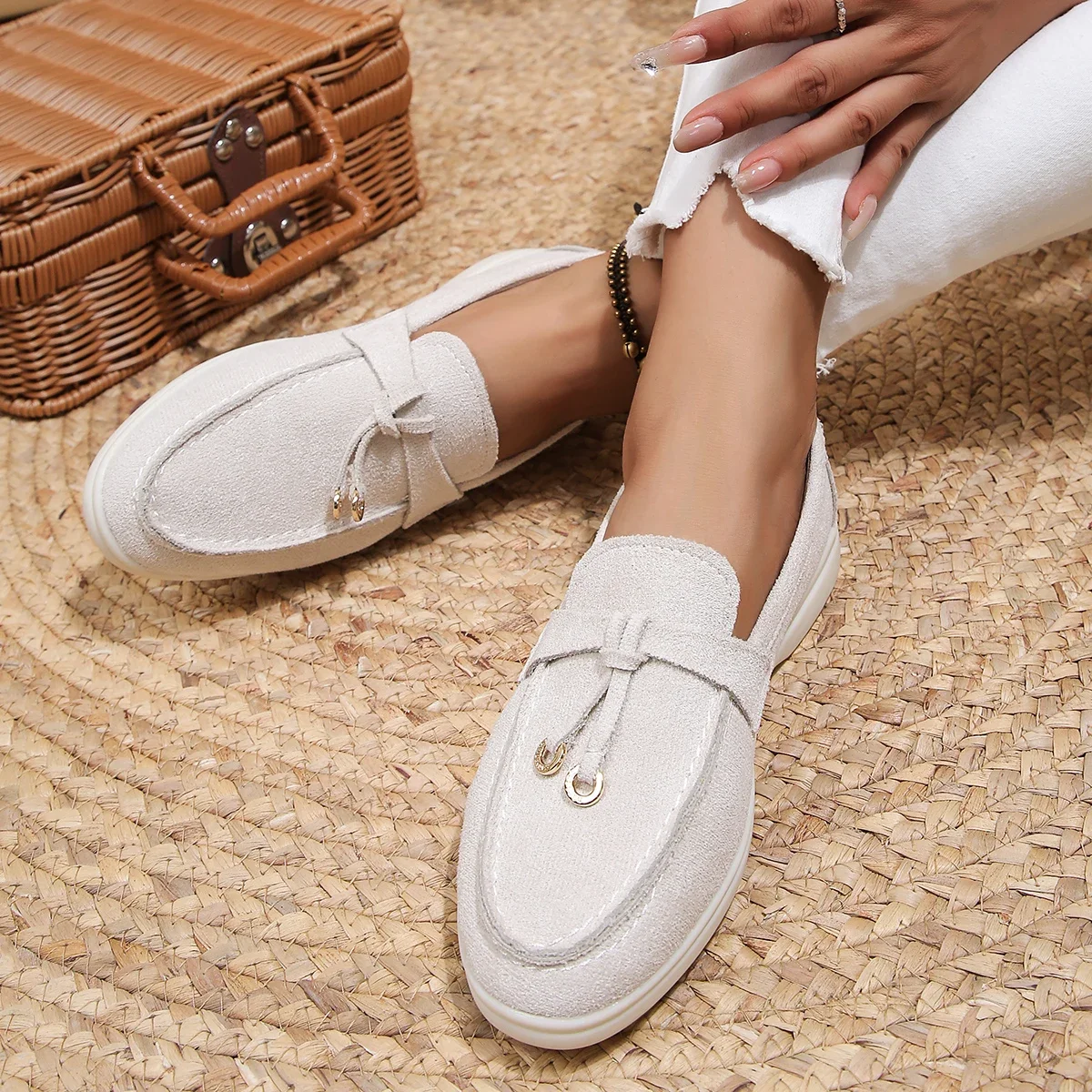 woman trend women loafers slip on ladies flats high quality spring autumn casual flat single shoe woman trend women loafers slip on ladies flats high quality spring autumn casual flat single shoe